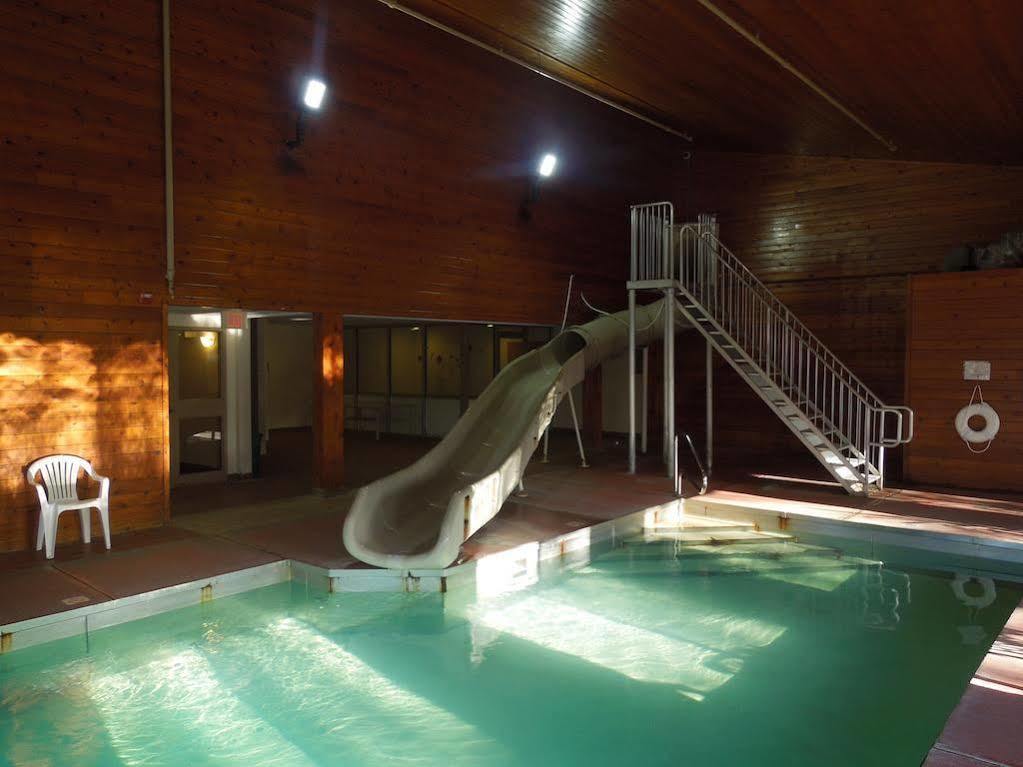Hotel Baymont By Wyndham Essex Burlington Area Extérieur photo